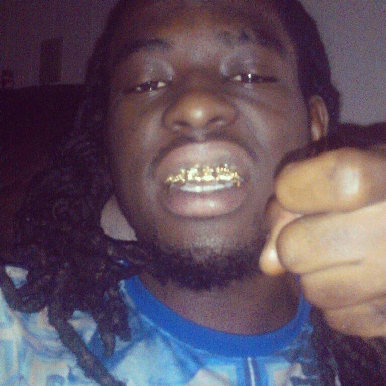 _ROZAYTOOKHER's profile picture. they criticize me huh? they talk about me bad!