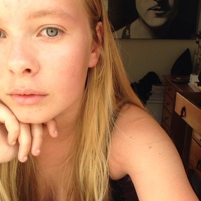 BellaDeane's profile picture. miley is what i call the female jesus