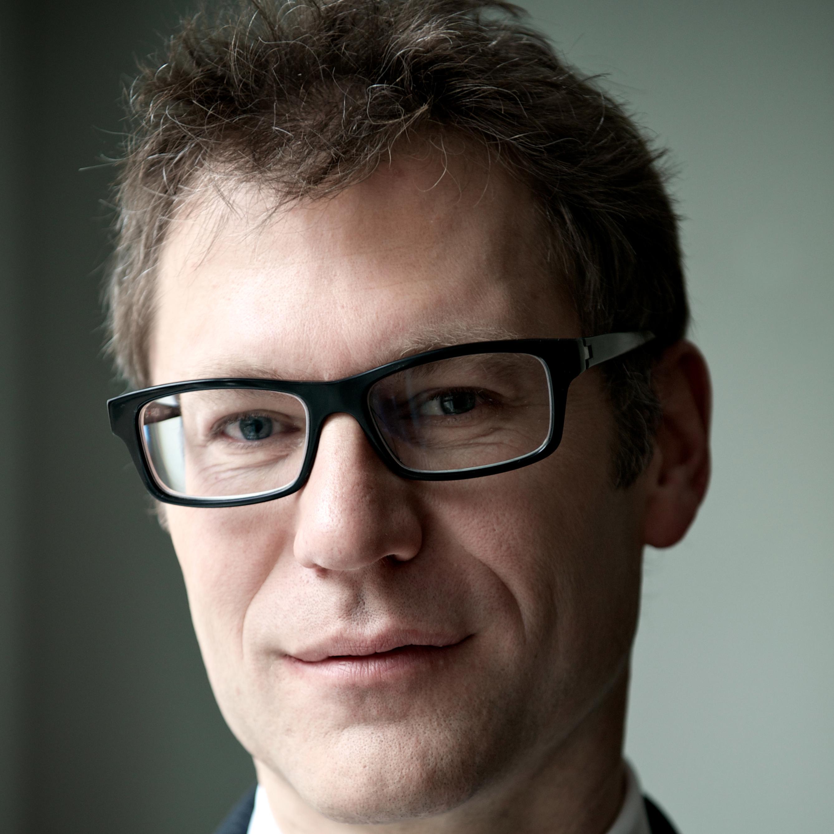 Ph.D. LLM. European Patent Attorney Patentanwalt European Trademark and Design Attorney