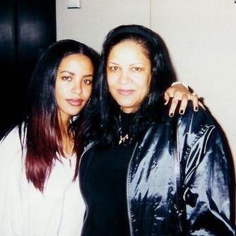 Mother of Aaliyah and Rashad Haughton, and the wife of Michael Haughton. Family is everything. [RP]