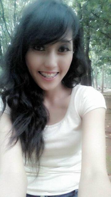 novi_millan's profile picture. selalu belajar menjadi ☺яåήĞ yg tegar, bersemangat diaktifis modeling :)