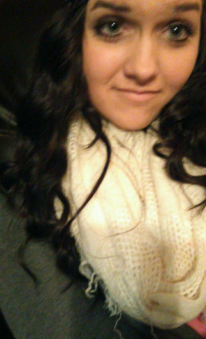 Hay_Plott's profile picture. Just remade my twitter, follow me you guys(: