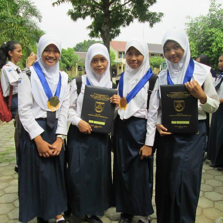 Khusnl_aryvah's profile picture. : follow   just mention/ 7f9b8508/ IG: khusnularifah961 / ALLAH IS NUMBER ONE o:) smanik