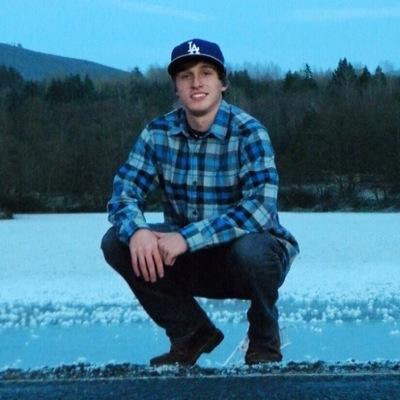 Subbie Owner | Former ⚾player and Alumni of️ Sedro Woolley High 2015 | Insta: itstcup22 Snapchat: tylerkilcup10