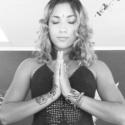 Crossfit.Vegetarian.Pole dancing fitness.Animal lover & activist.Ice cream addict.Gypsy at heart