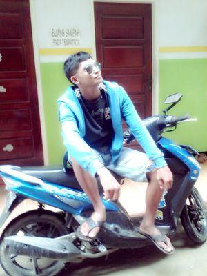 biasanya gak secuek ini, biasanya gak kaya gitu.. udah beda