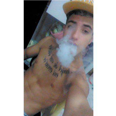 Pra mim as coisas mais valiosas ainda são de graça; paz, amor, liberdade e uma mente educada.