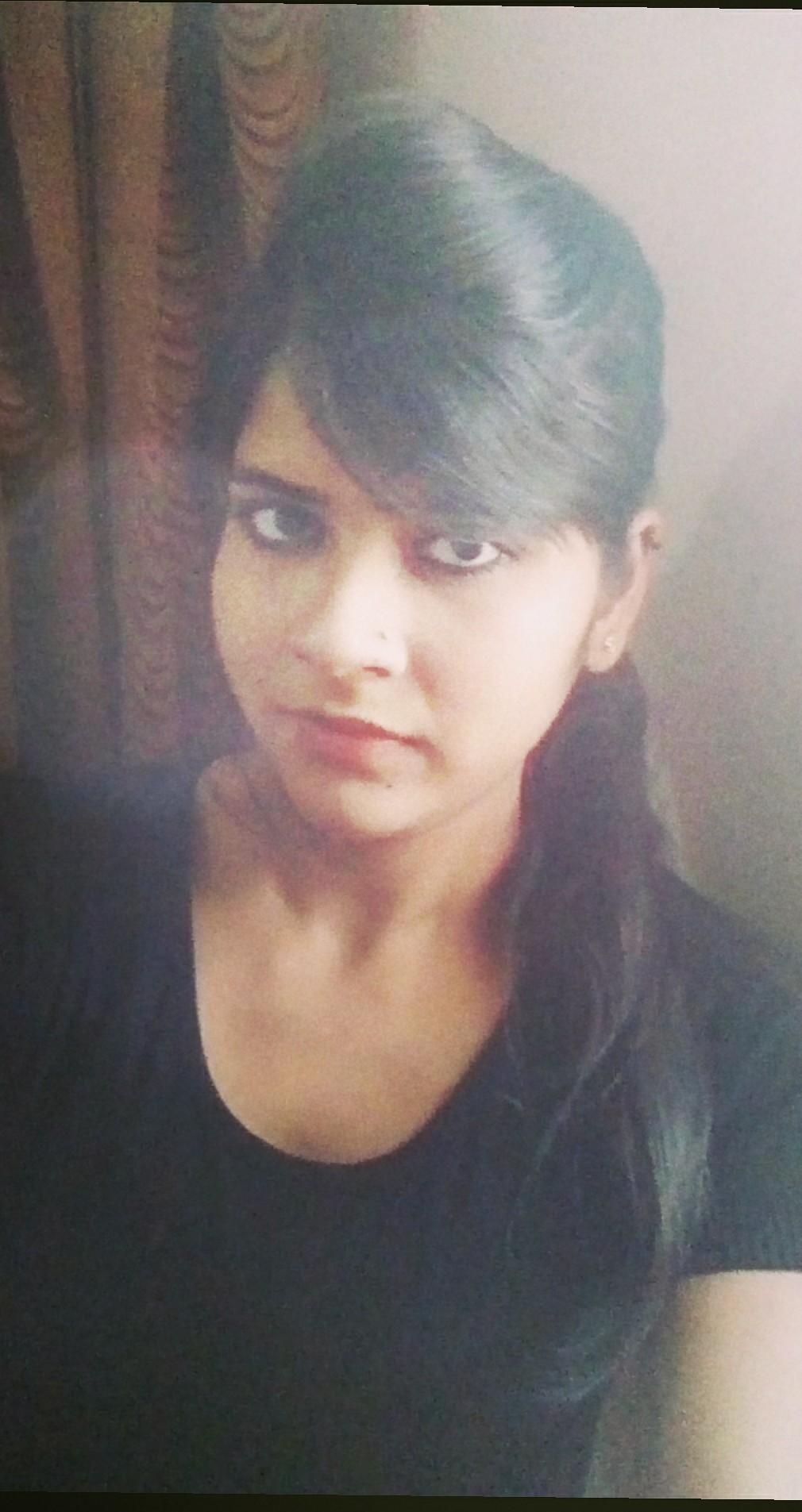 student, media lover, luv to sing