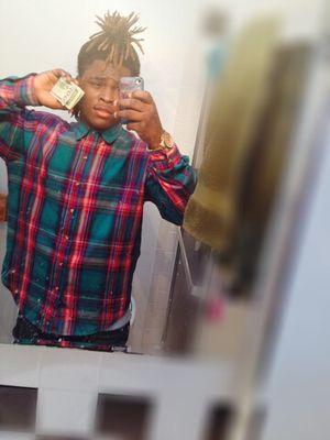 Single college boa
        MU◻️