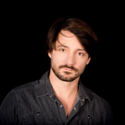 Compositeur - http://t.co/Wp1vi1v3IC -