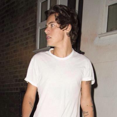 follow @94blackhes ilysm