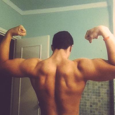 Entrenador14's profile picture. Amante del deporte en general, la vida sana, NO PROFESIONAL #fitness ,con ganas de seguir aprendiendo #Motivacion 
#Gym #consejos https://t.co/EbsognslIL