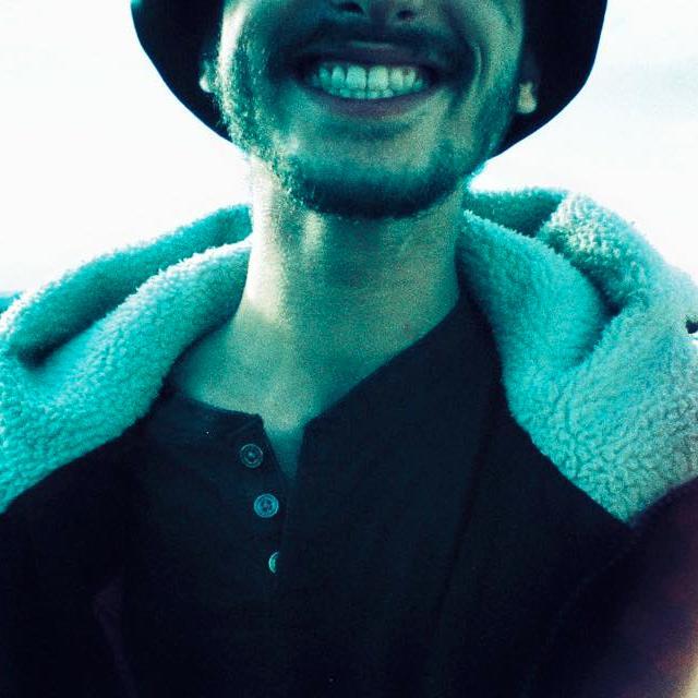 Yaniscf's profile picture. Bonjour sagesse