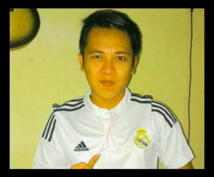 #HALAMADRID
@MADRIDISTA
IG : ALVIN_80