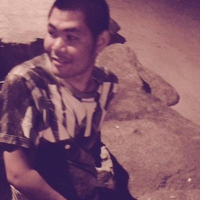 ponmetalcore's profile picture. บางทีความห่างไกลทำให้ใครอีกคนเจอคนใหม่และความห่างทำให้ใครอีกคนโดนทิ้งไปแบบไม่ใยดี