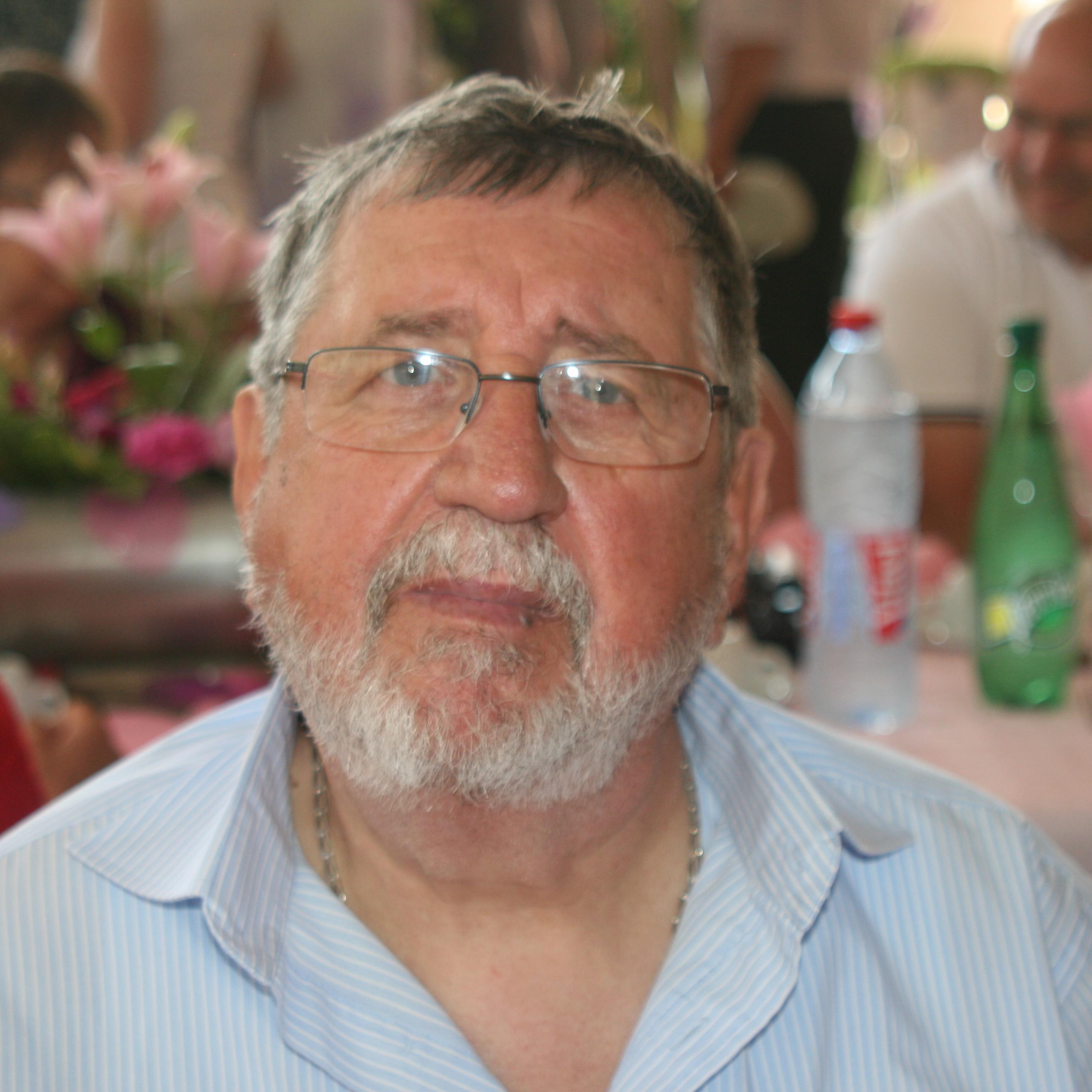 nialluop's profile picture. 