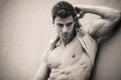 23.Ex Ravenclaw.El Blair perdido.Mellizo de @LucasBlrBck .Hoja movida por el viento.Mis sobrinos unos cracks.En paro.#FreeRol