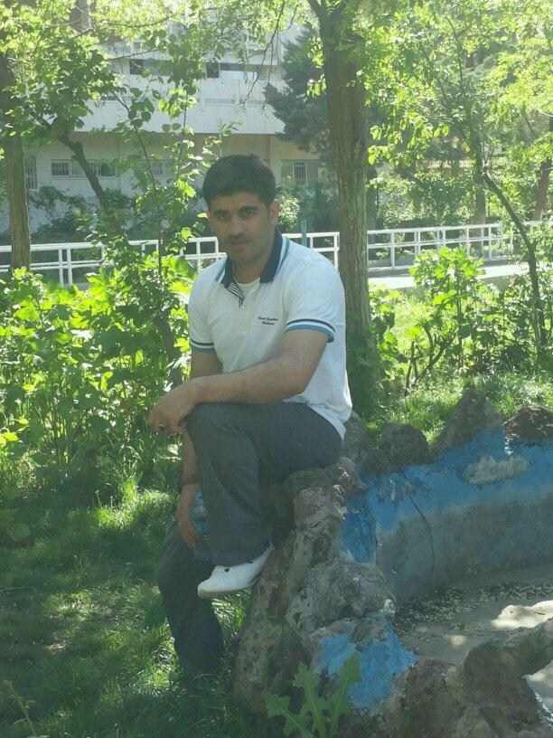 inşaat ta alçı ve montalama yapıyorum büyük işler olursa yaparım ekibim var numaram05465621812