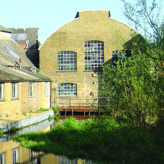 A working mill, visitor centre & education experience at the world’s oldest mechanised paper mill. https://t.co/tzWwEofCja