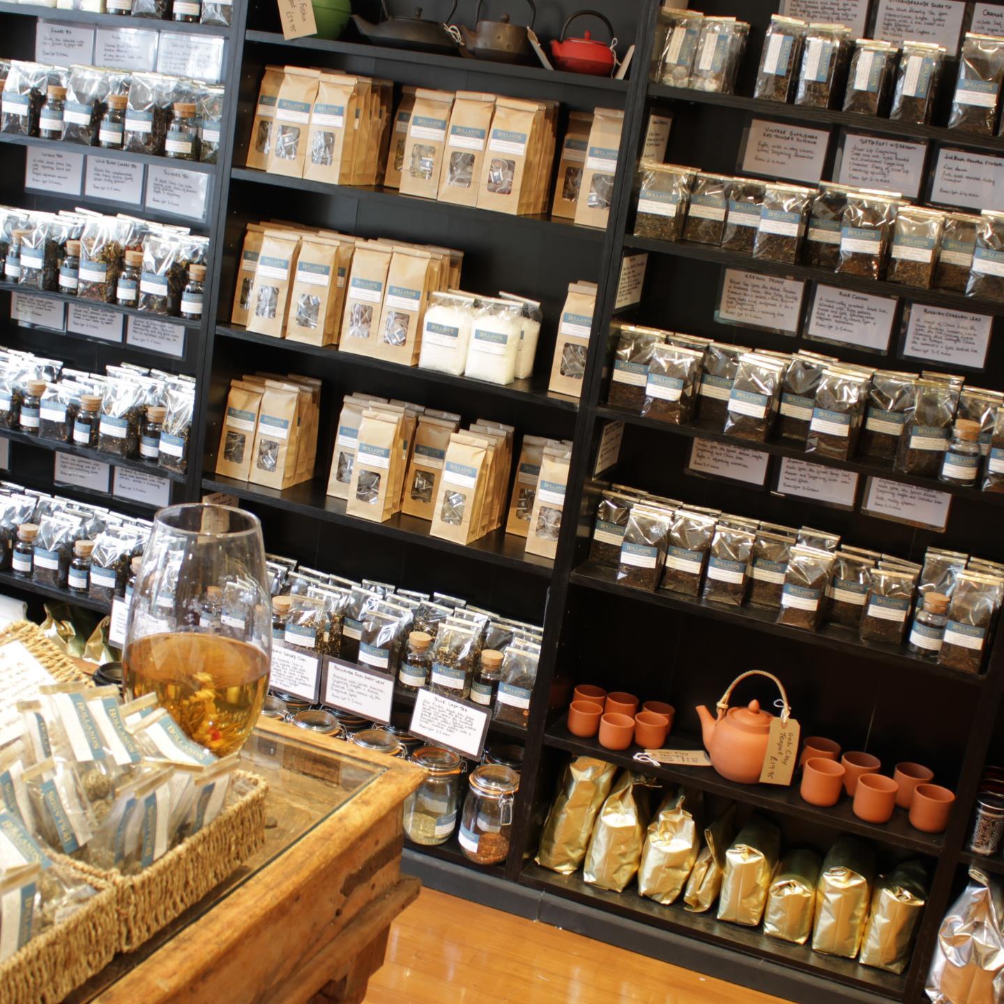 Bollands of Chester is an Independent retailer, providing the finest Teas and Coffees from around the world, and boasts one of the largest ranges in the U.K.