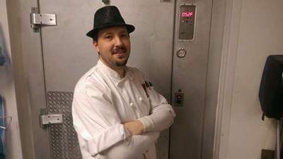 Chef, native to Aurora Illinois, kitchen supervisor at Ballydoyle in Aurora, Navy Veteran, husband and a father of 3.