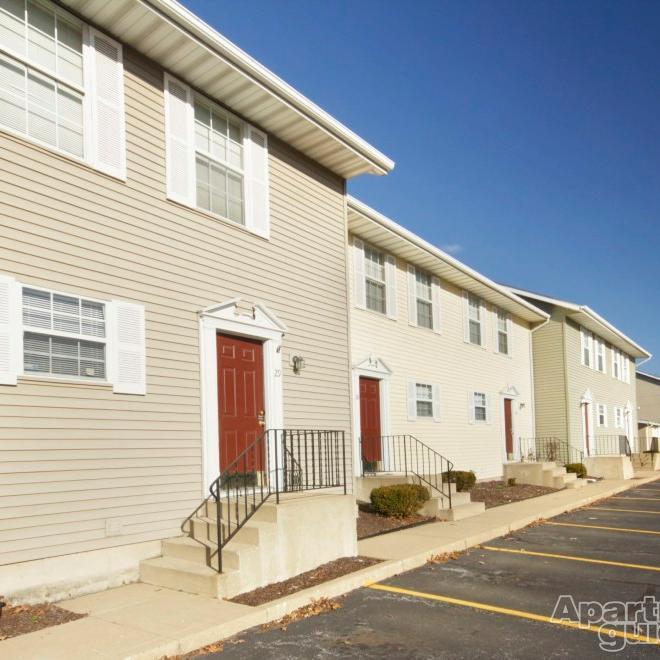 EddyStreetTowns's profile picture. Eddy Street Townhomes offer spacious, updated apartments that are refreshingly more affordable than what you would find anywhere else.