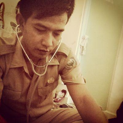 WFrLnz's profile picture. Ya allah give lessons to people who have bad servant and drove hamba.amin