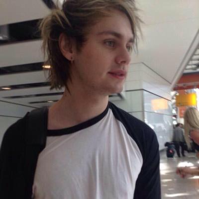 you just got a free follow from @horcruxmgc so follow her
