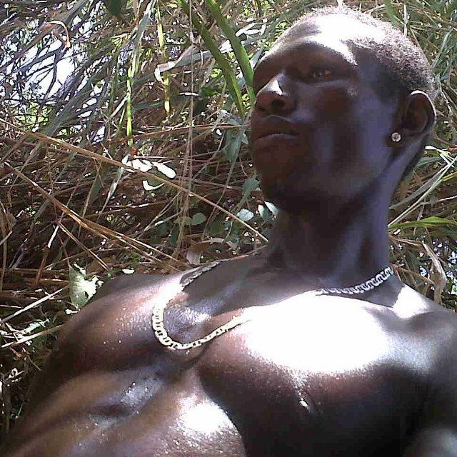 ChristopherRyno's profile picture. Life is wat u make it