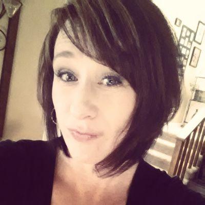 StephaineJensen's profile picture. @sjen5
@Steph Jensen Hair•Slyl•ist