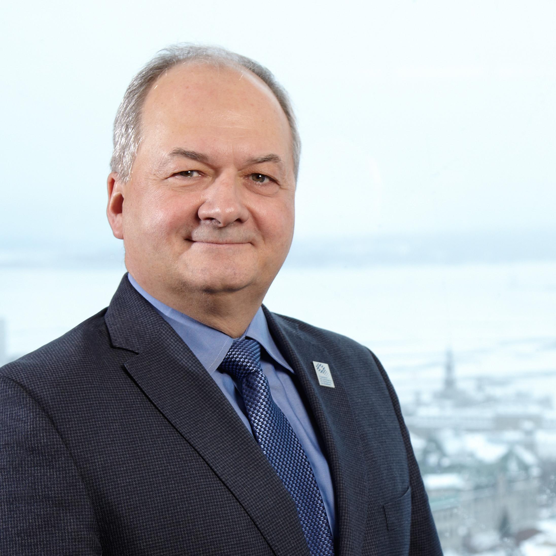 Président et chef de la direction de la Chambre de commerce et d'industrie de Québec (CCIQ) @cciquebec