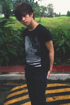 5sos | The vamps | @ChicserUllyses 4.A.M 11|21|14 Unfollowed me :(