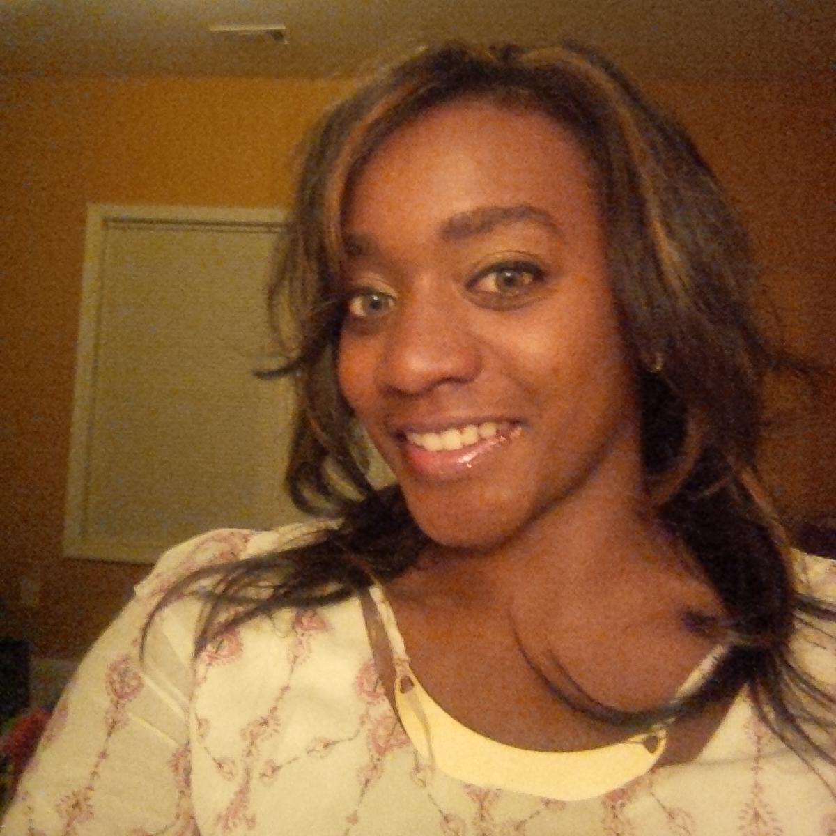 Wife and mother of 4 with a great mind for investing, consulting and succeeding in business