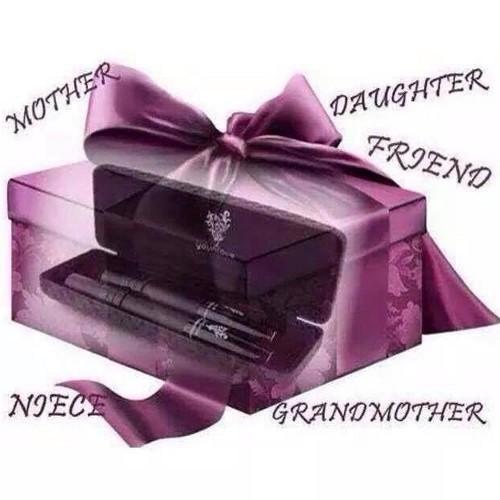Independent presenter with Younique  A naturally based cosmetic and skincare based online Home of the famous magic mascara and then some
Come join the adventure