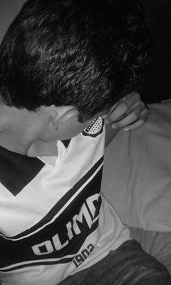 Facebook: Andres Santacruz / Instagram: andresantacruz99
