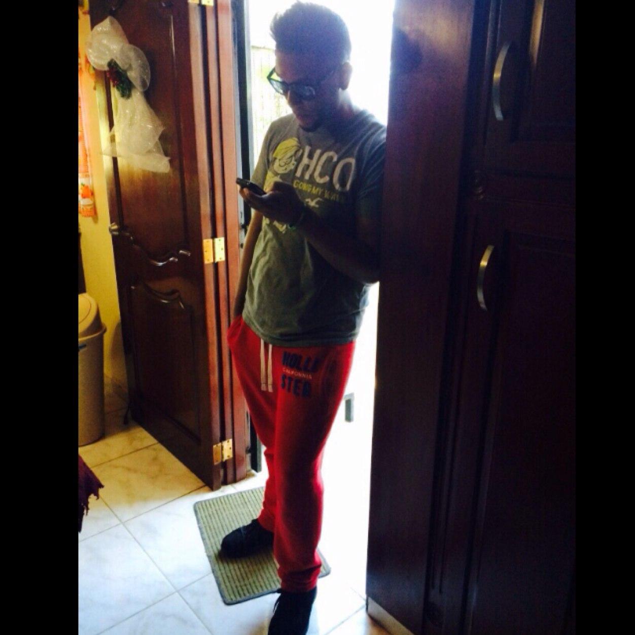 @Bornforthis_94 WasHere / «--My Kik SwaqqBoyo7