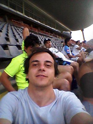 OsvaldoUsin's profile picture. Militante de la Ucr. Vicepresidente secc. sexta. Hincha del Pirata Cordobes