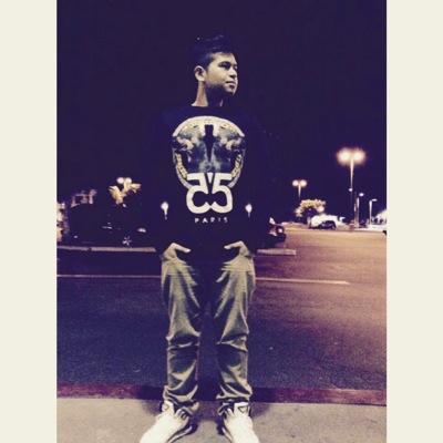 You can catch flies with honey, but you can catch more honeys bein fly