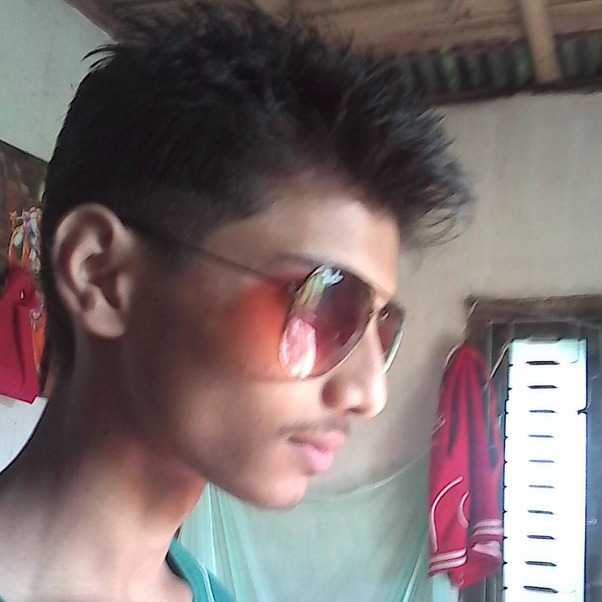 hari_hari98027's profile picture. Student.... From itahari