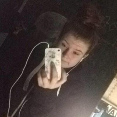 ~just another fucked up teenager~
~inhale the good shit exhale the bullshit~