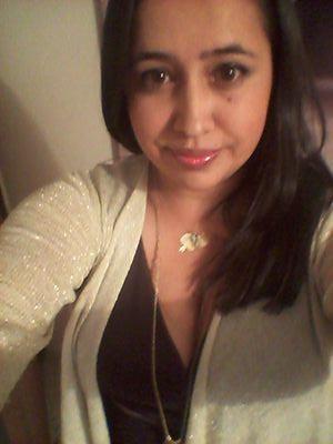 Soy optimista, leo mucho, duermo bien y escojo viajar! ... Feliz