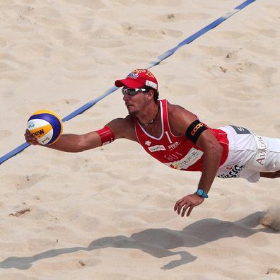 News and pictures of Volleyball digs, hits, blocks and serves from all disciplines