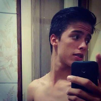 d_alacarte2012's profile picture. Júh