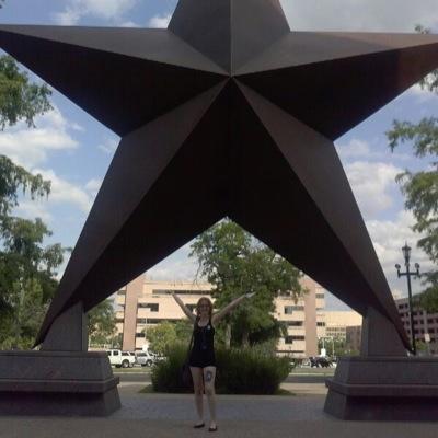 EssieDarling's profile picture. 