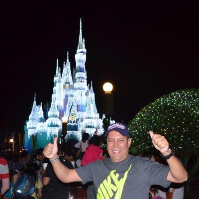 jmartineztapias's profile picture. Apasionado por el America de Cali, Real Madrid, y la Selección Colombia. feliz con todo lo que Dios me ha regalado, familia, trabajo y salud.