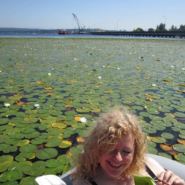 filmmaker, artist, author, int. designer and wonderer. :) KOI- Keys of Inspiration posts. Read a little. post a little joy.

Store- https://t.co/DjZlA9qsFA