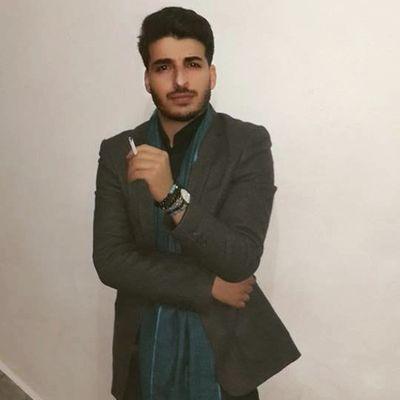 لا تحسبن المجد تمرا انت اكله لن تبلغ المجد حتى تلعق الصبرا