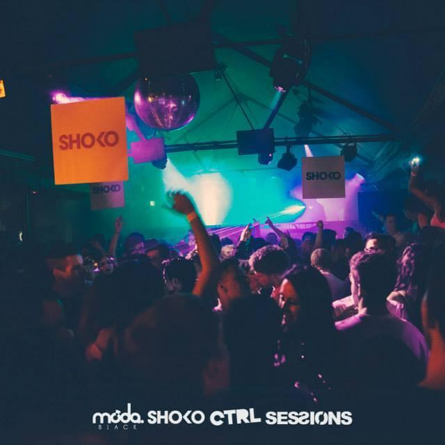 10% off tickets at http://t.co/hphboWWogL when you use the code: ro131512 at the checkout! awesome deals for you guys, no booking fees like other companies :) x