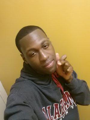 I know yhu lookin down watchin over us yhu will never in mi life be gone kause yhu always in mi heart R.I.P Shay