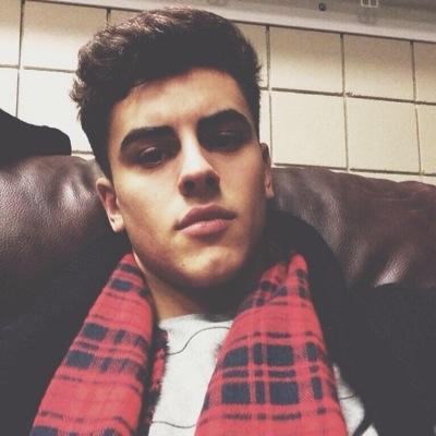 I'm addicted to the internet and jack gilinsky https://t.co/0sMvBissJ3…